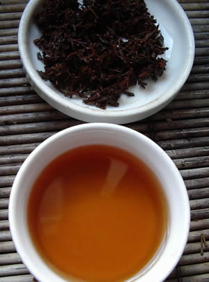 紫砂の茶壺